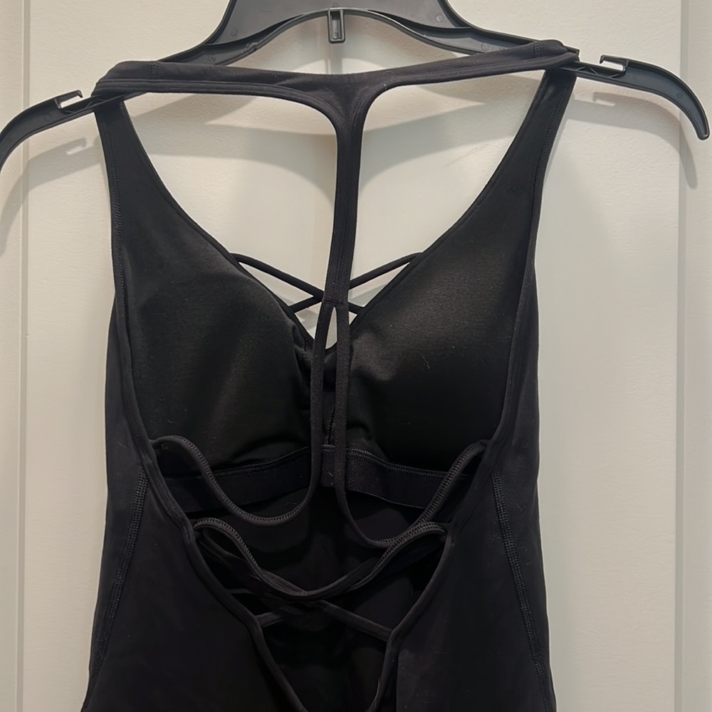 EUC lululemon back & forth tank size 6 black - Picture 5 of 5